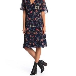 🌺 Lumiere floral wrap dress 🌺